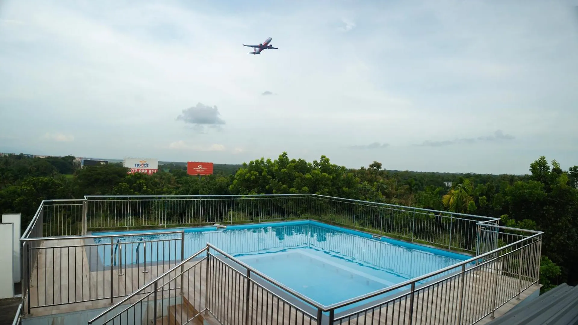 Daffodils Luxury Airport Suites Kochi 0*,  Inde
