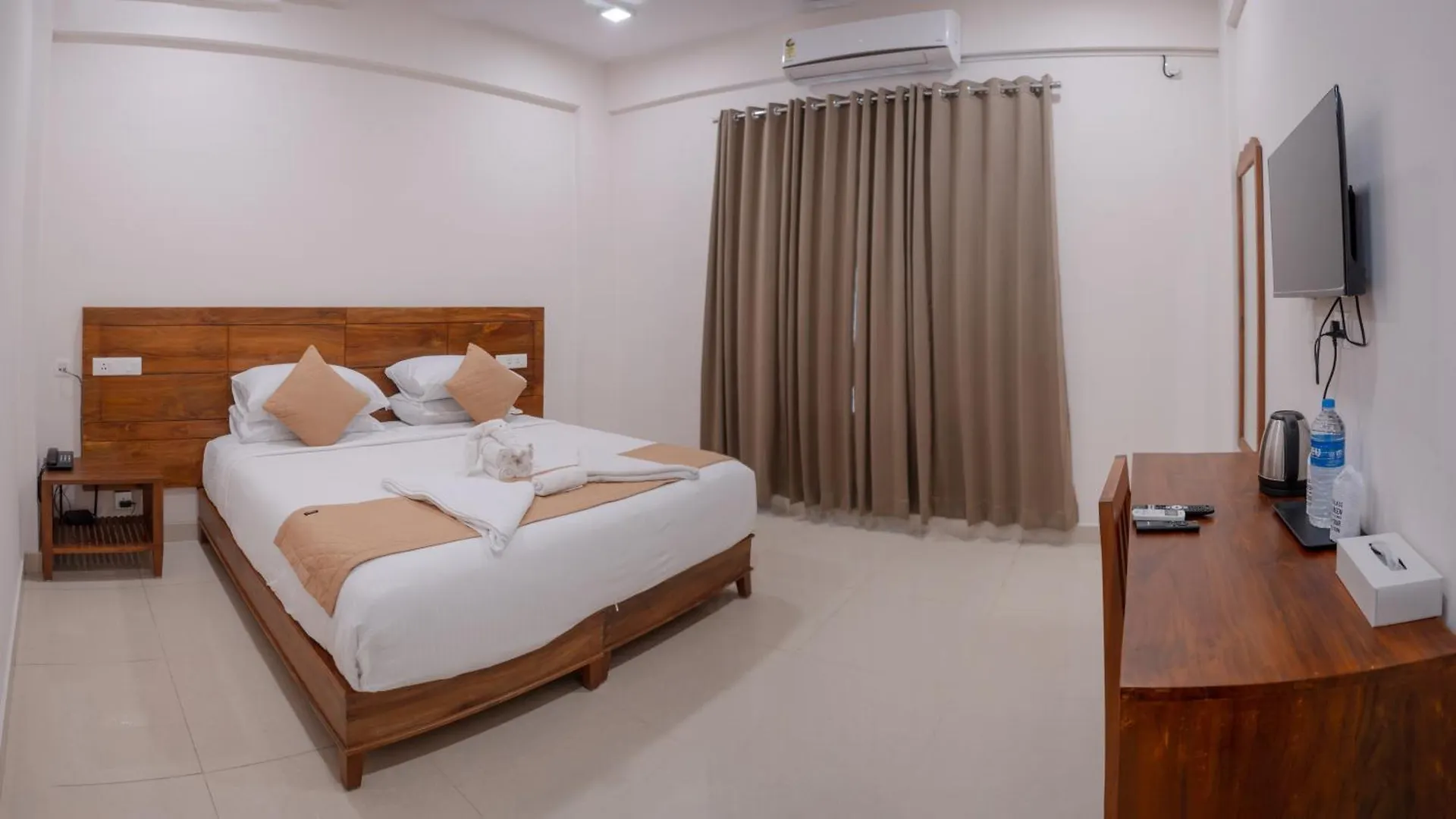 Hotel Daffodils Luxury Airport Suites Kochi