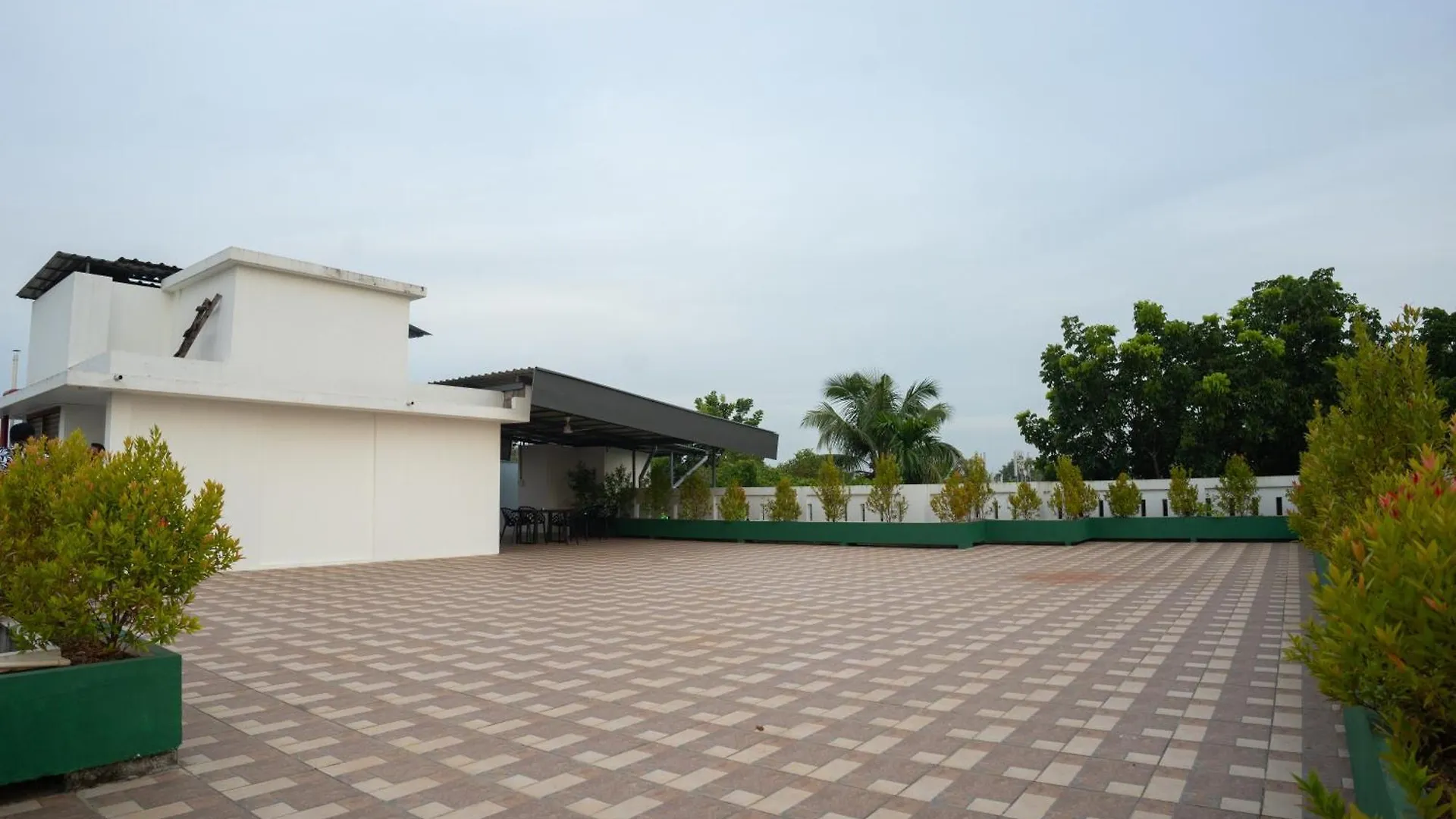 Daffodils Luxury Airport Suites Kochi 0*,  Inde