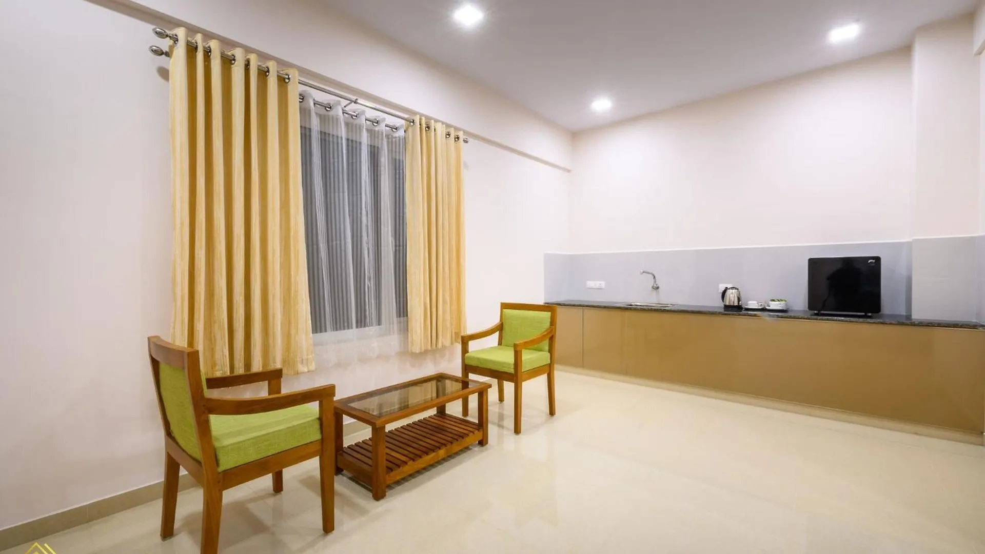 Hotel Daffodils Luxury Airport Suites Kochi